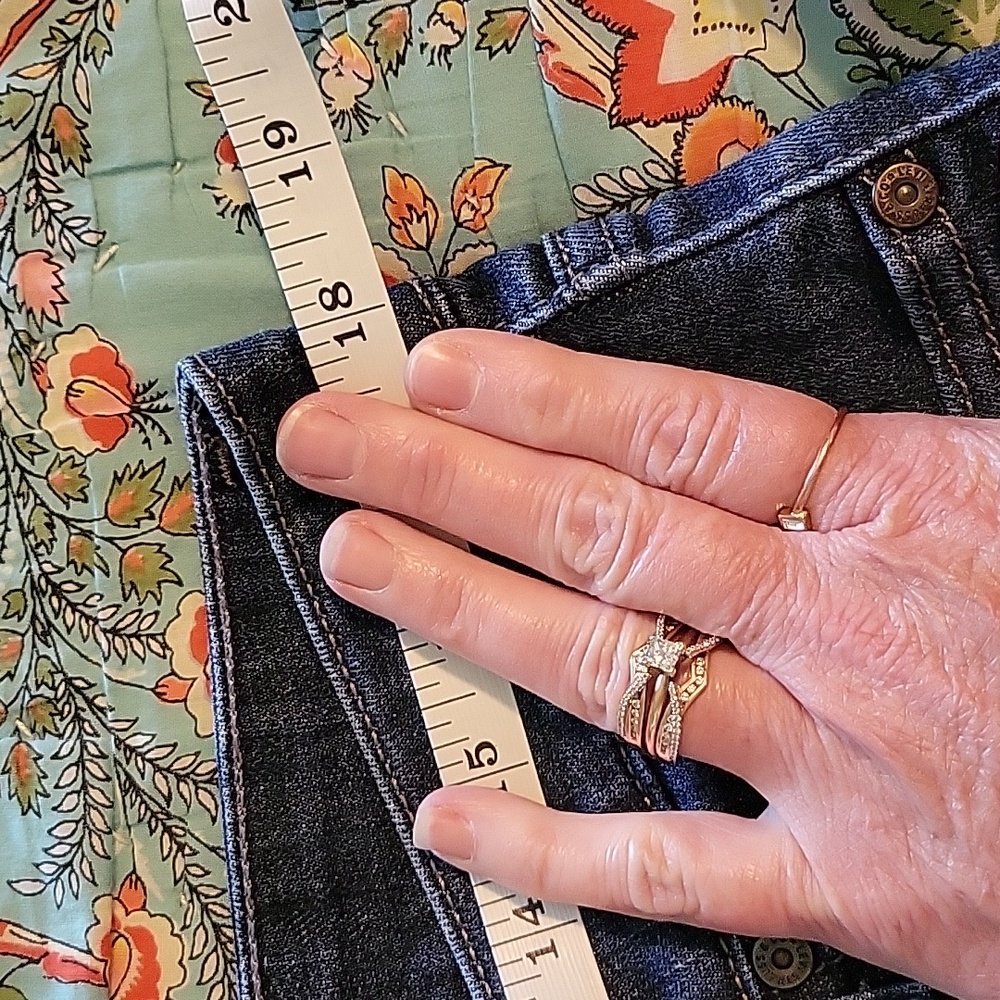Levi's Mid Rise Skinny Jeans Size 16 Short 33x30 - Picture 4 of 6